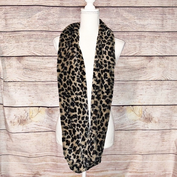 Leopard print Infinity Scarf 100% Polyester - Picture 1 of 4